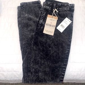 Black Skinny Jeans